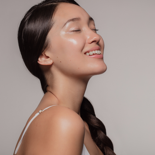 The Ultimate Guide to Removing Makeup While Nourishing Your Skin